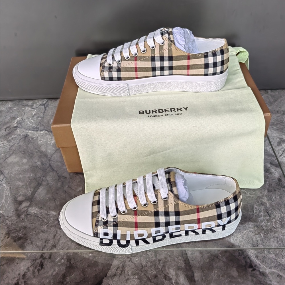 Burberry Canvas shoes for women